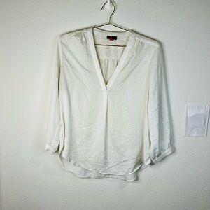Vince Camuto Women’s White V-Neck Blouse - Size Large - Chic & Elegant Staple